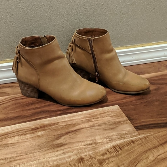 Crown Vintage Rena Booties - Picture 1 of 4